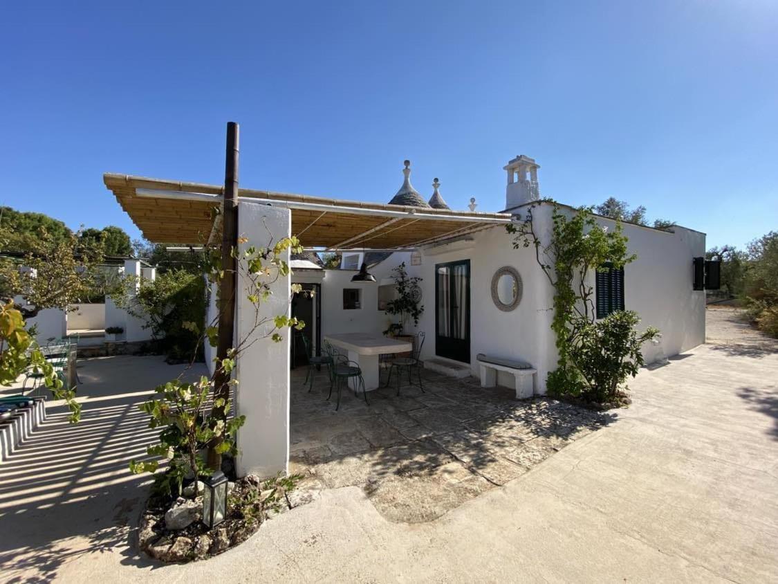 Trulli Di Ivana Остуні Екстер'єр фото